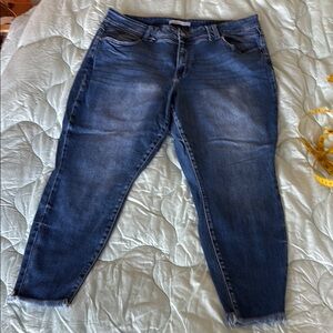 Kancan women’s size 20 high rise skinny jeans frayed ankle